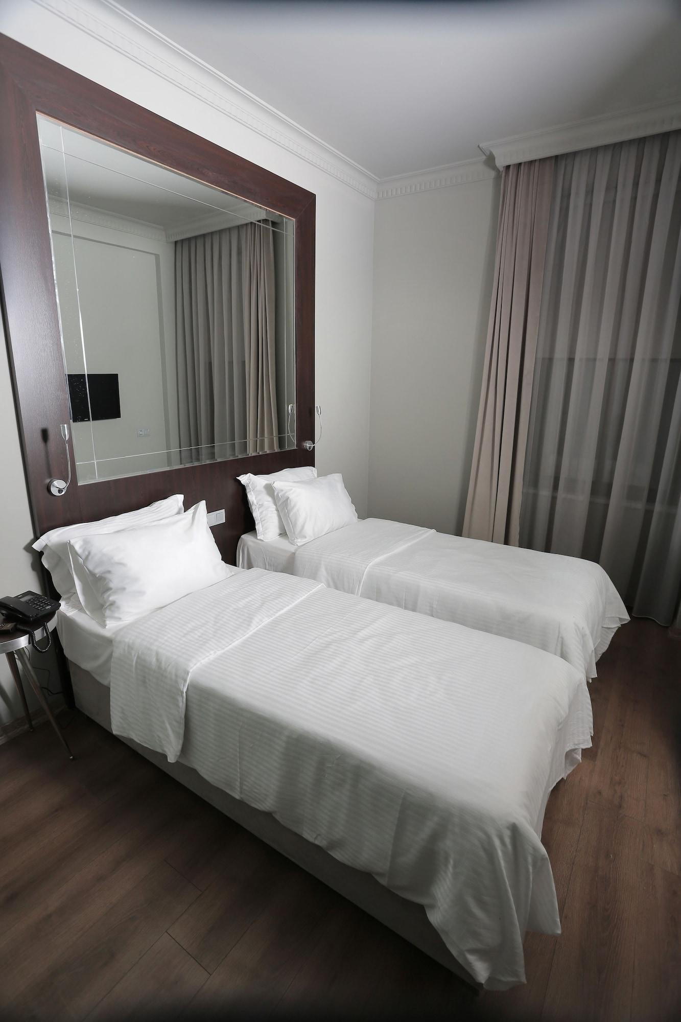 Ferman Pera Hotel Istanbul Exterior photo