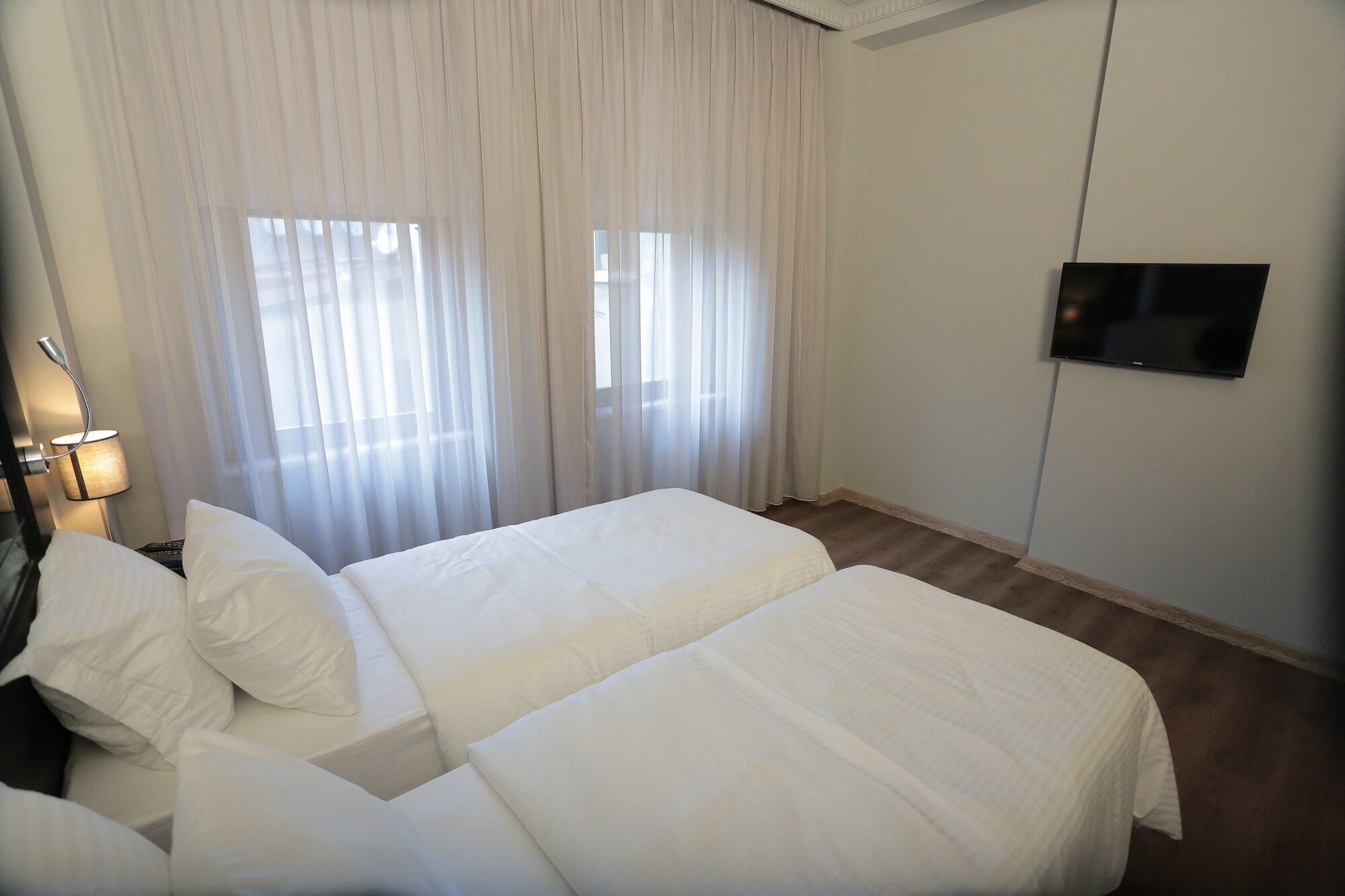 Ferman Pera Hotel Istanbul Exterior photo